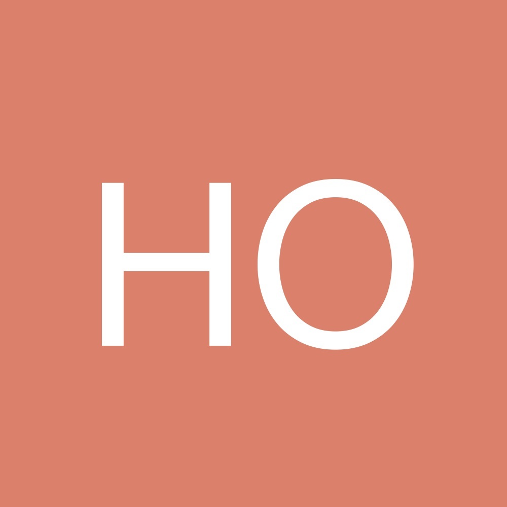 Meet your Posher, Hilary